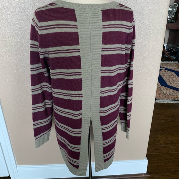 “Jack” maroon & beige striped sweater size Small - Picture 2 of 3